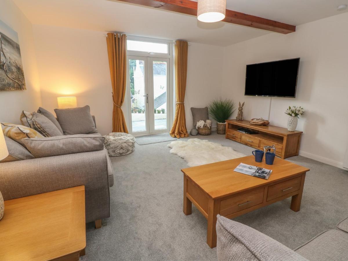 Riverside Cottage Фалмът Екстериор снимка